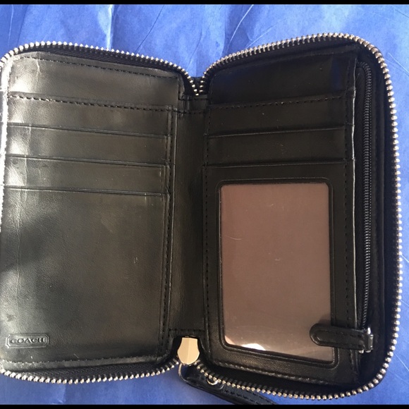 Coach Wallet - Picture 3 of 3